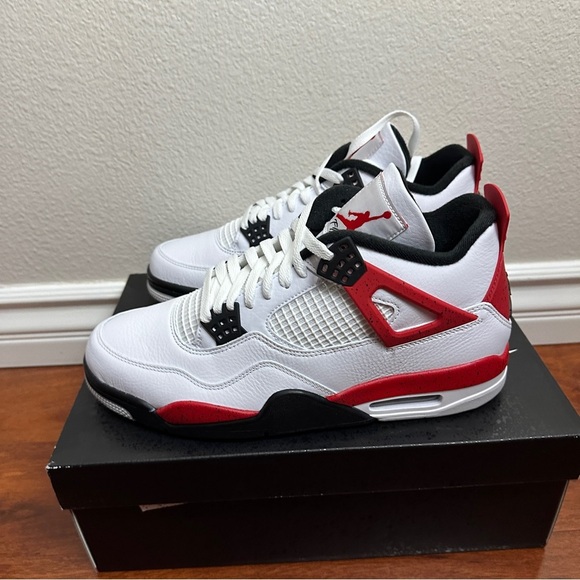Jordan 4 Retro Red Cement Size 11 - Picture 6 of 10